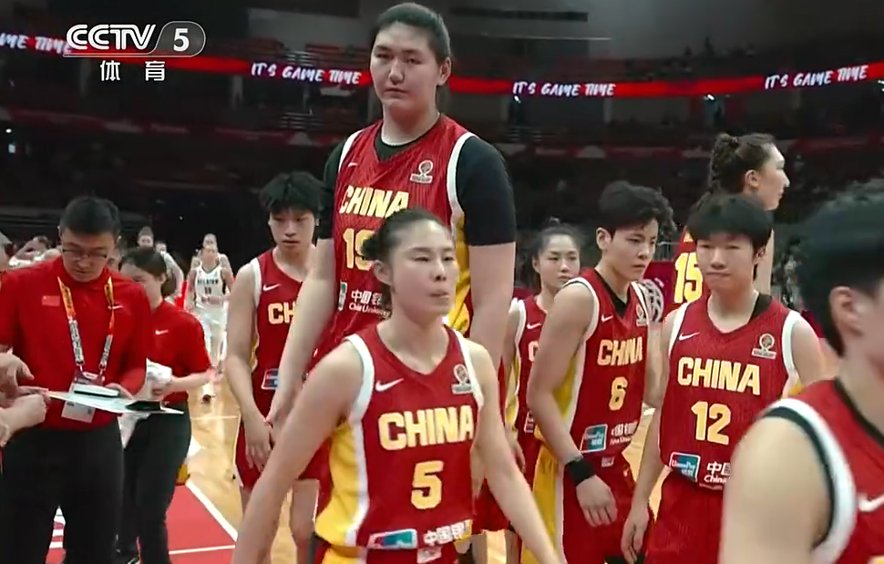开云-中国女篮10分险胜！直通世界杯，产生3个不可思议，宫鲁鸣遭质疑